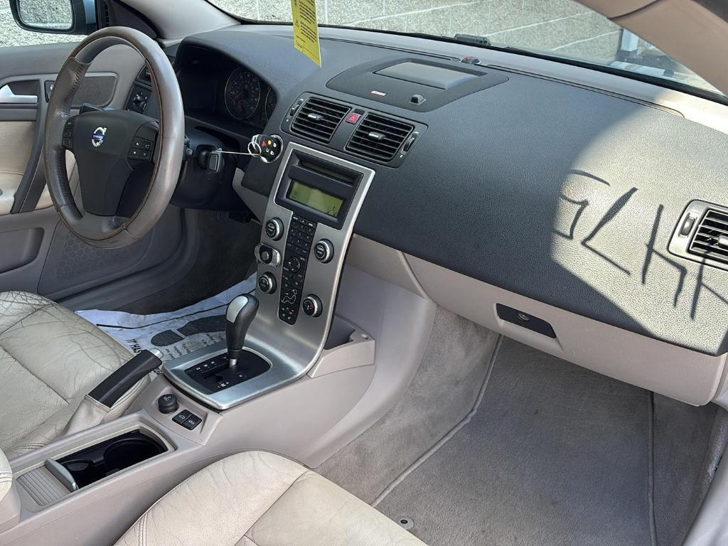 used 2007 Volvo C70 car, priced at $4,190