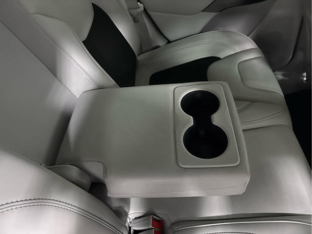 used 2021 Jeep Cherokee car, priced at $17,890