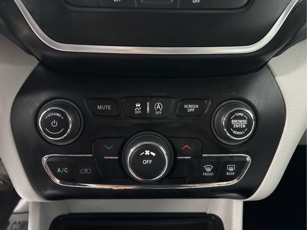 used 2021 Jeep Cherokee car, priced at $17,890