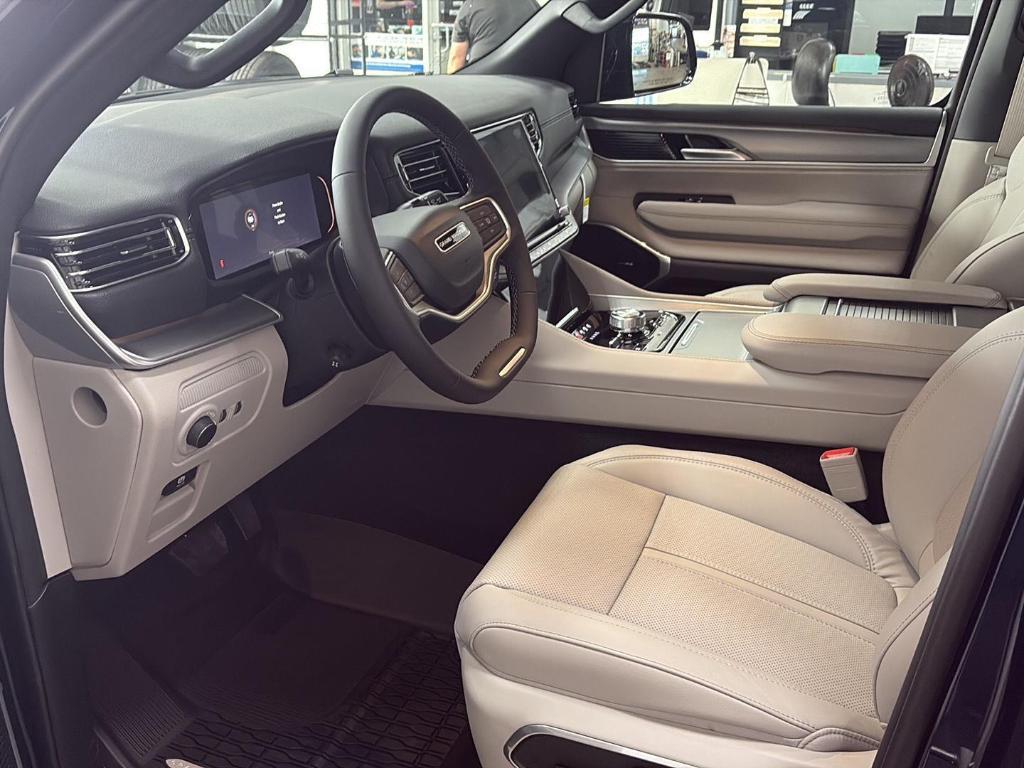 new 2026 Jeep Grand Wagoneer L car, priced at $80,165
