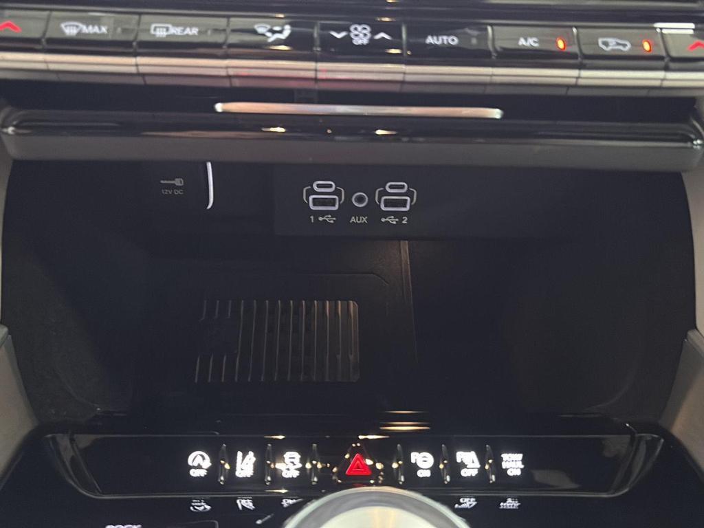 new 2026 Jeep Grand Wagoneer L car, priced at $80,165