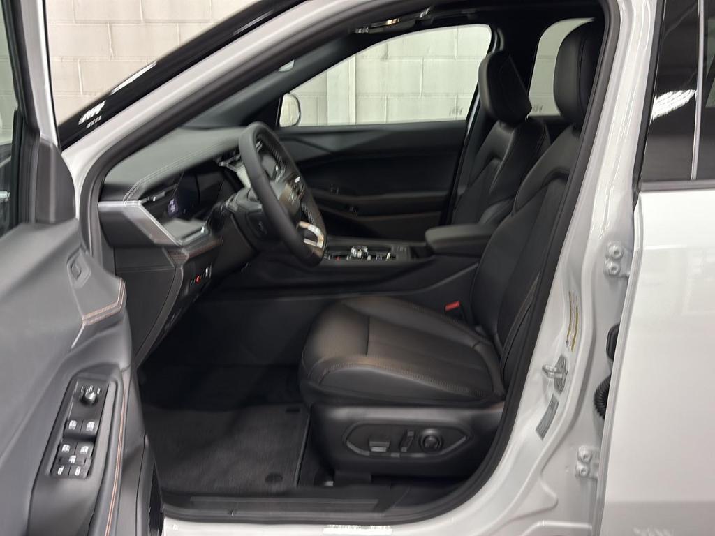 new 2026 Jeep Cherokee car, priced at $44,404