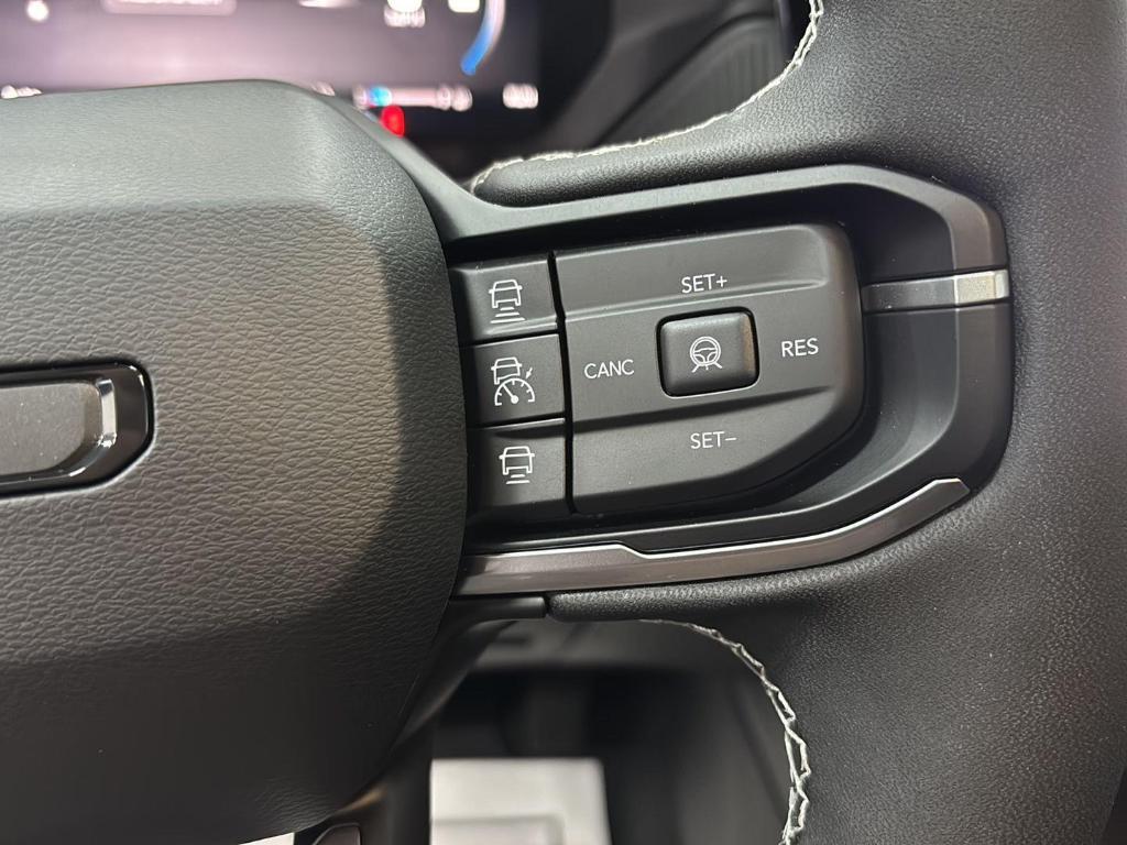 new 2026 Jeep Cherokee car, priced at $44,404