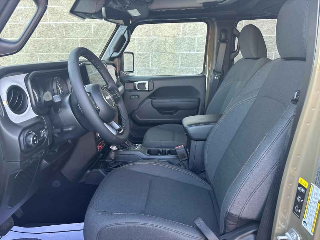 new 2025 Jeep Gladiator car, priced at $46,411