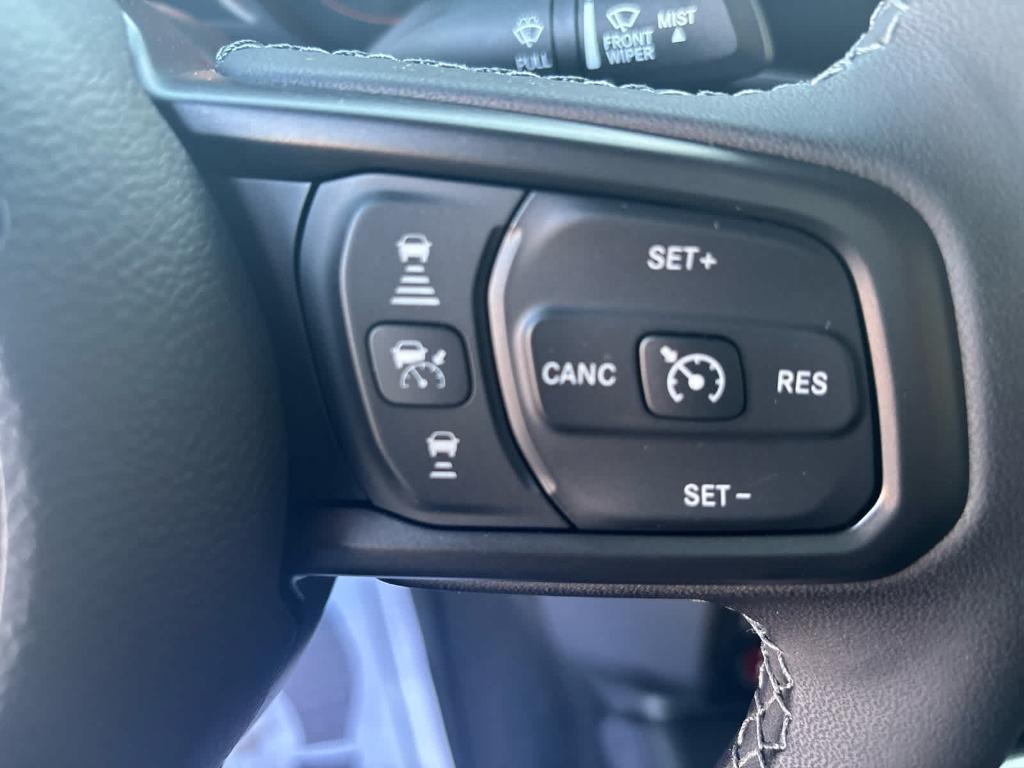 new 2025 Jeep Gladiator car, priced at $46,411