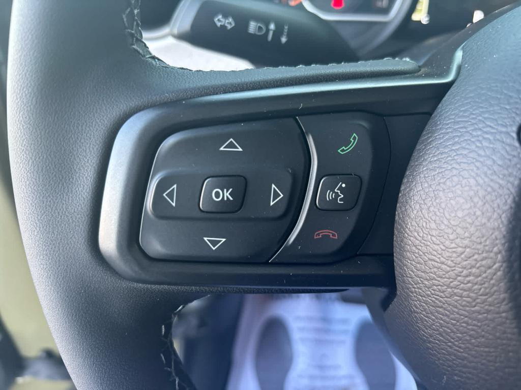 new 2025 Jeep Gladiator car, priced at $46,411