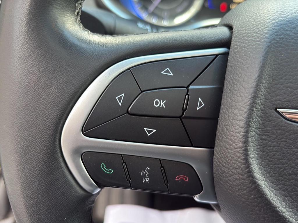 used 2015 Chrysler 200 car, priced at $7,550