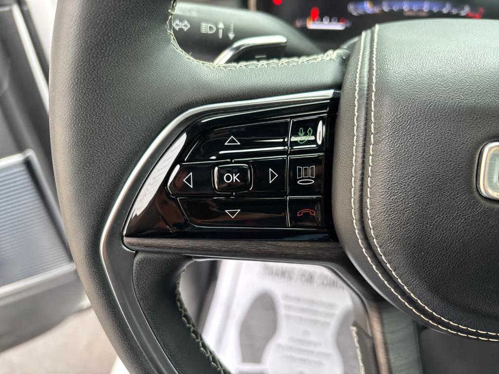 used 2023 Jeep Grand Cherokee car, priced at $36,990