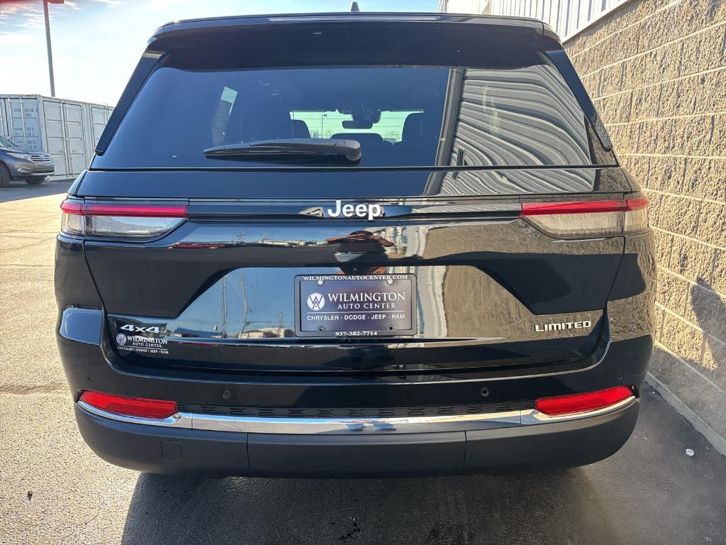 new 2025 Jeep Grand Cherokee car, priced at $45,130