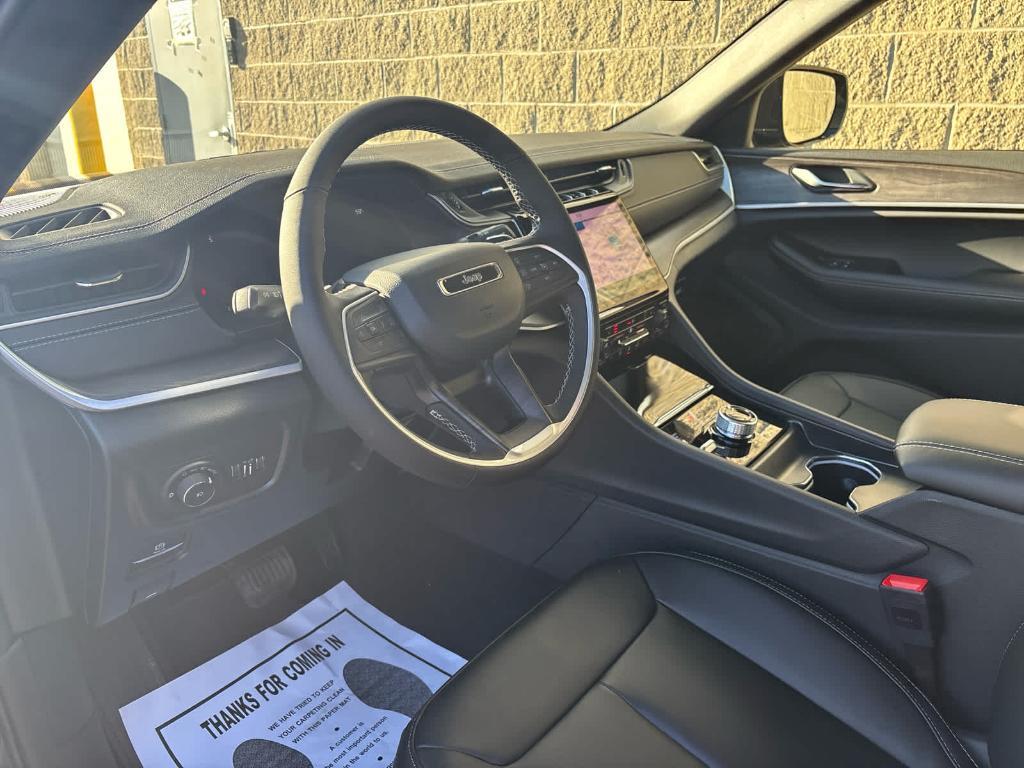new 2025 Jeep Grand Cherokee car, priced at $45,130
