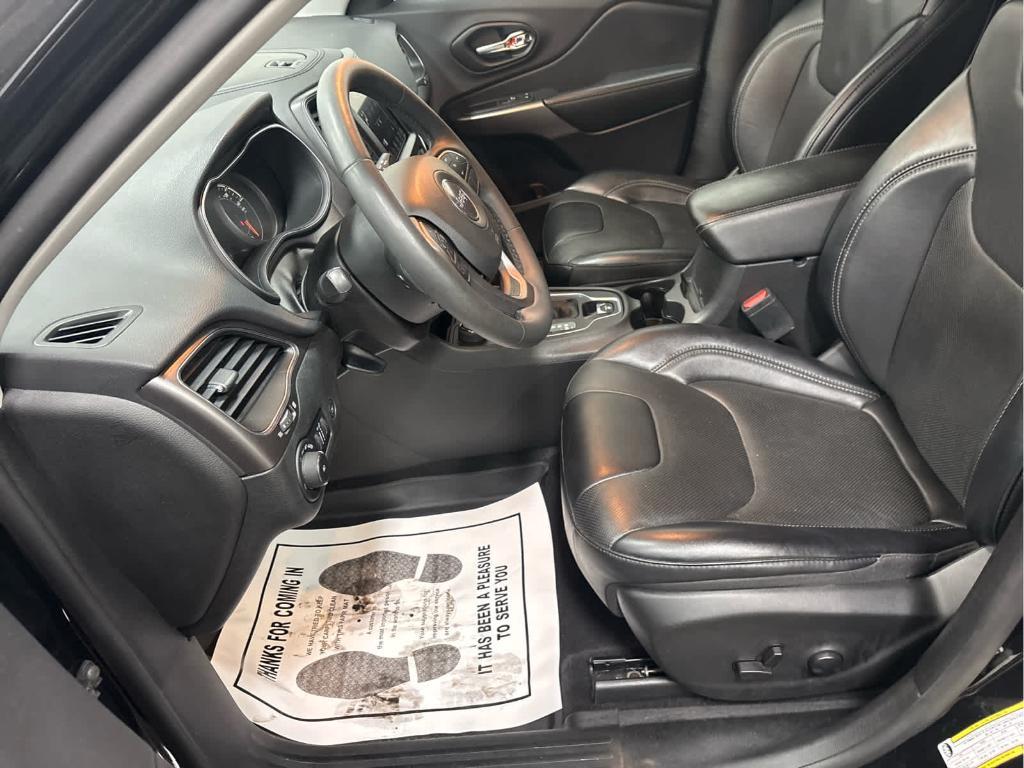 used 2022 Jeep Cherokee car, priced at $17,924