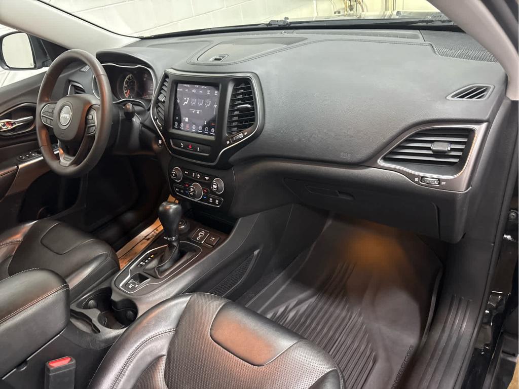 used 2022 Jeep Cherokee car, priced at $17,924