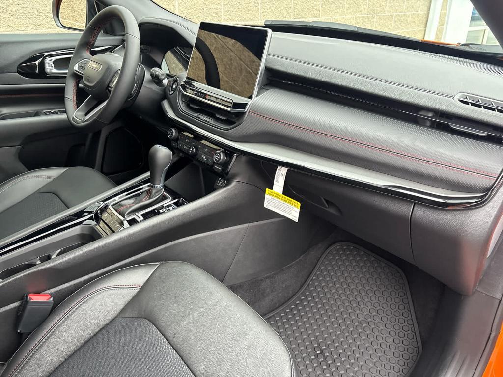 new 2026 Jeep Compass car, priced at $31,804