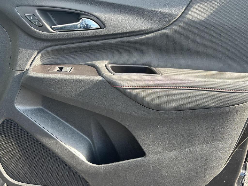 used 2022 Chevrolet Equinox car, priced at $22,990