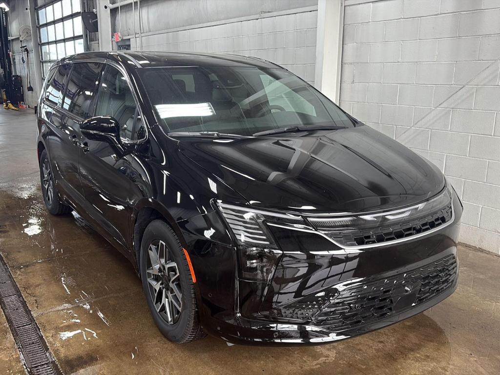 new 2027 Chrysler Pacifica car, priced at $49,385