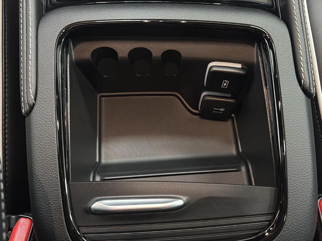 new 2027 Chrysler Pacifica car, priced at $49,385