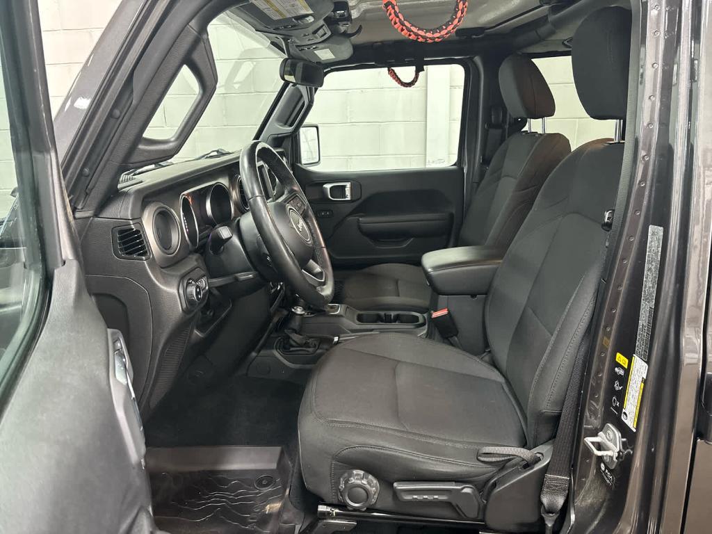 used 2022 Jeep Gladiator car, priced at $29,399