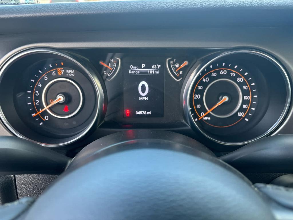 used 2022 Jeep Gladiator car, priced at $29,399