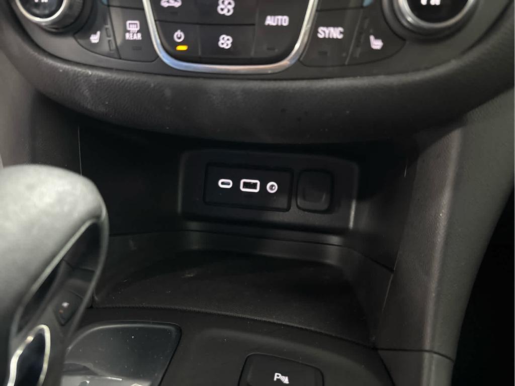 used 2024 Chevrolet Equinox car, priced at $22,890