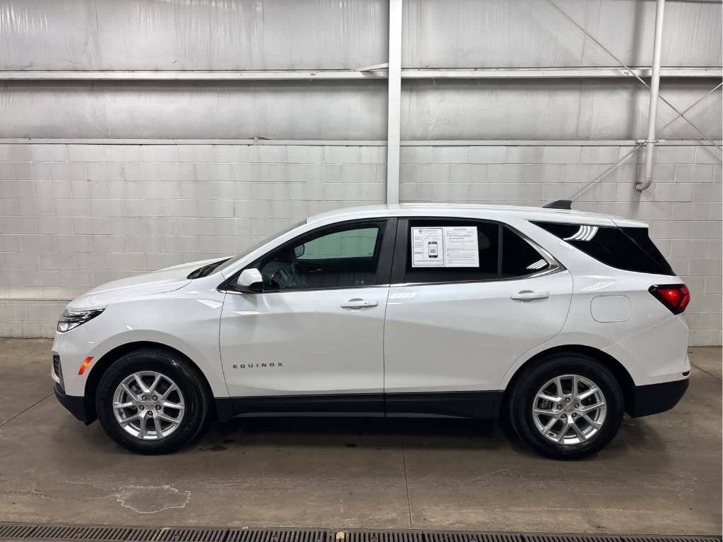 used 2024 Chevrolet Equinox car, priced at $22,890