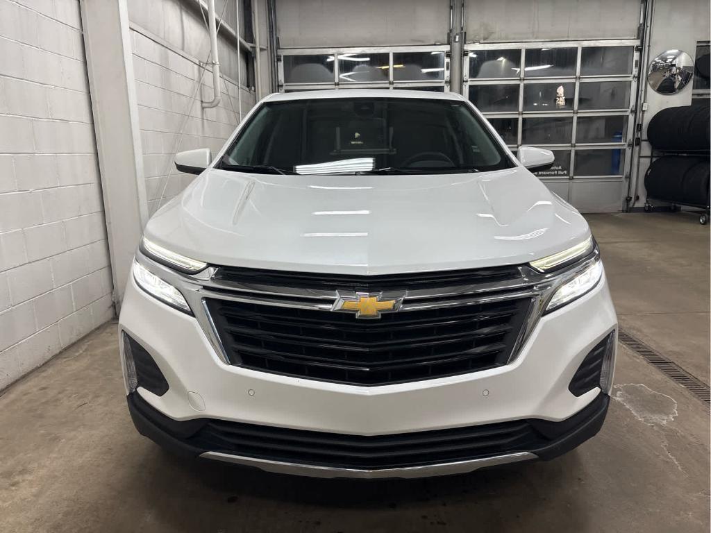 used 2024 Chevrolet Equinox car, priced at $22,890