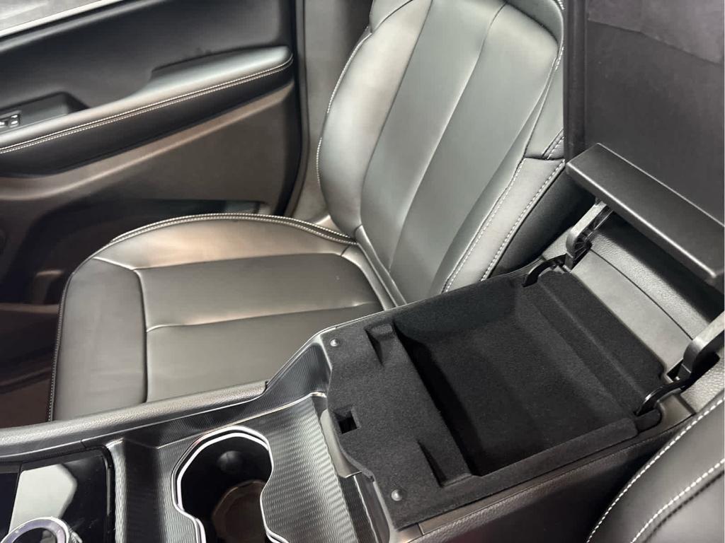 new 2025 Jeep Grand Cherokee car, priced at $44,172