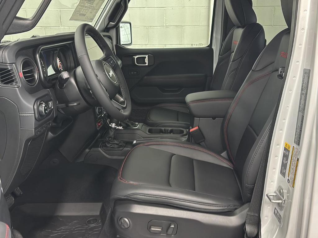 new 2026 Jeep Gladiator car, priced at $54,439