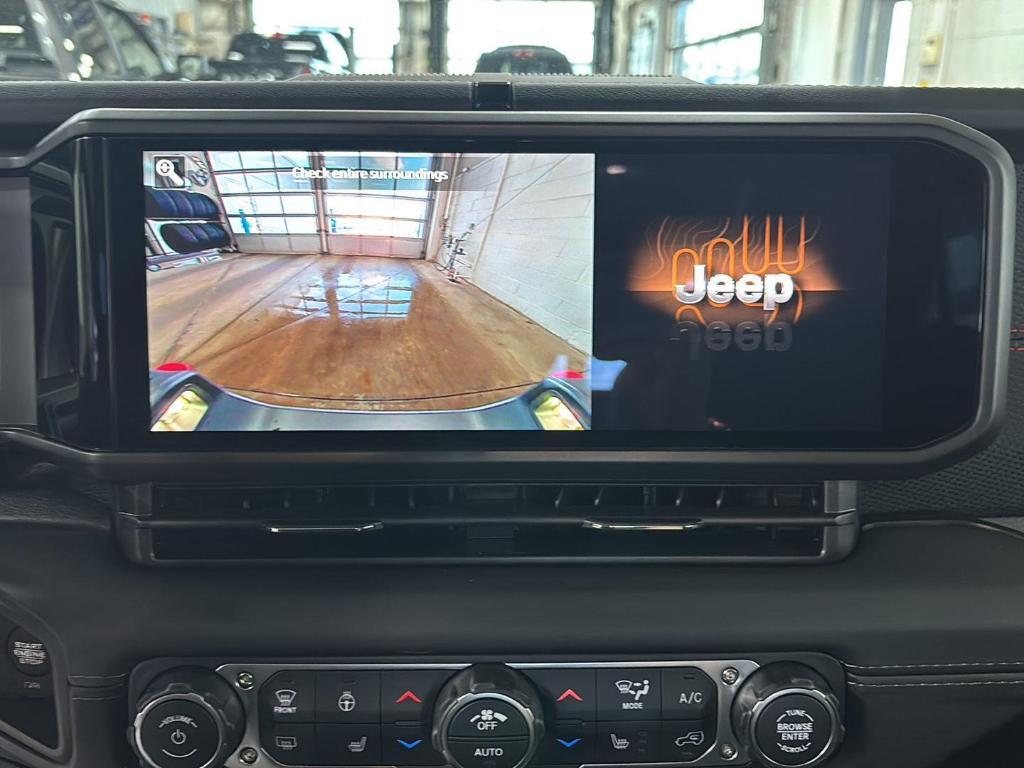 new 2026 Jeep Gladiator car, priced at $54,439