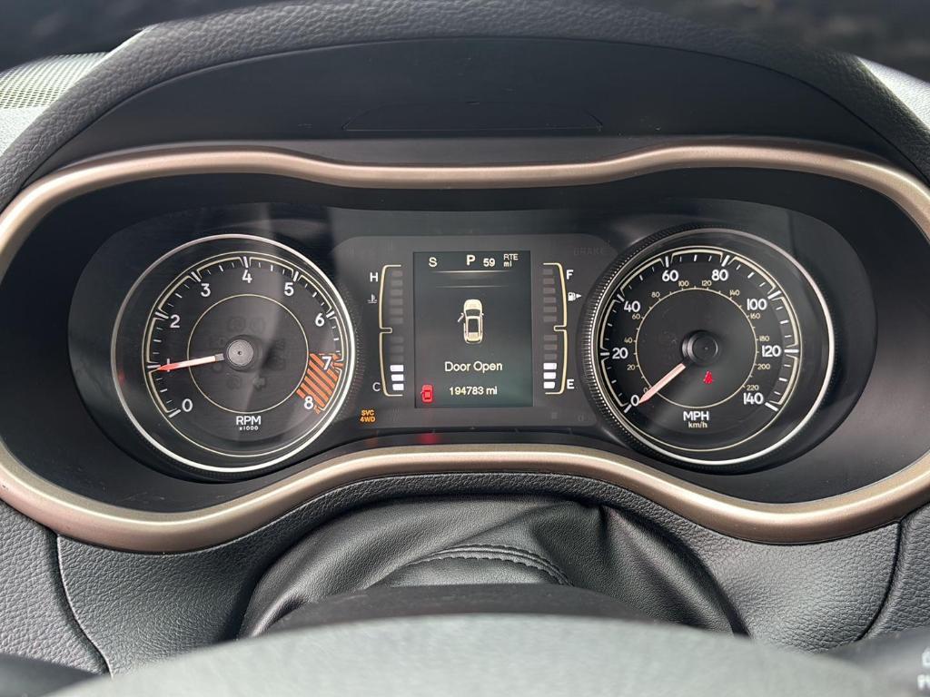 used 2014 Jeep Cherokee car, priced at $5,050