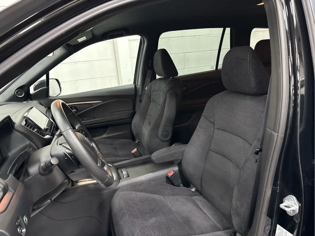 used 2022 Honda Pilot car, priced at $27,490