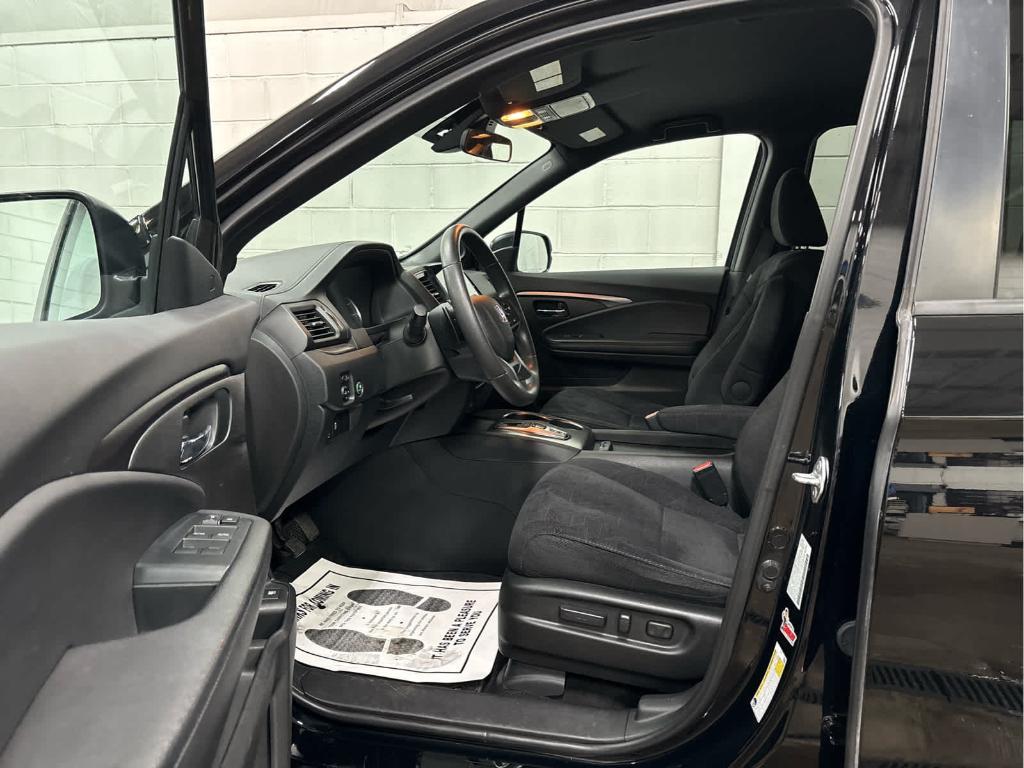 used 2022 Honda Pilot car, priced at $27,490