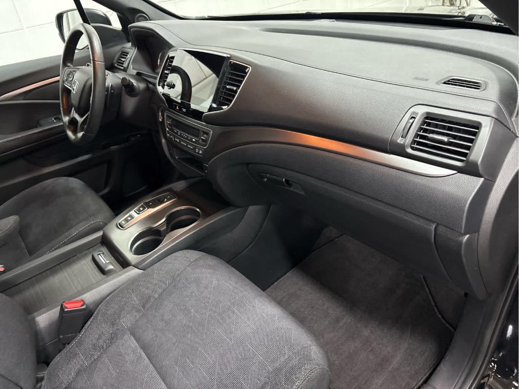 used 2022 Honda Pilot car, priced at $27,490