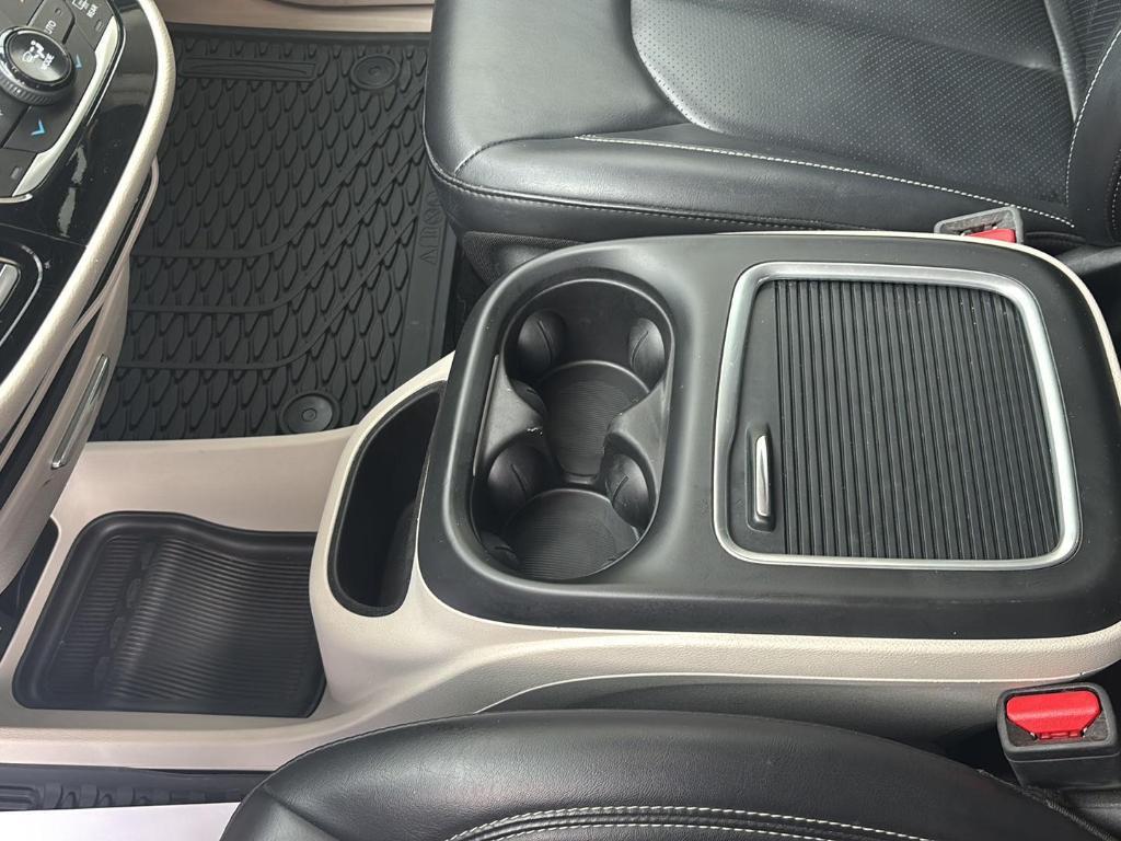 used 2023 Chrysler Pacifica car, priced at $24,990