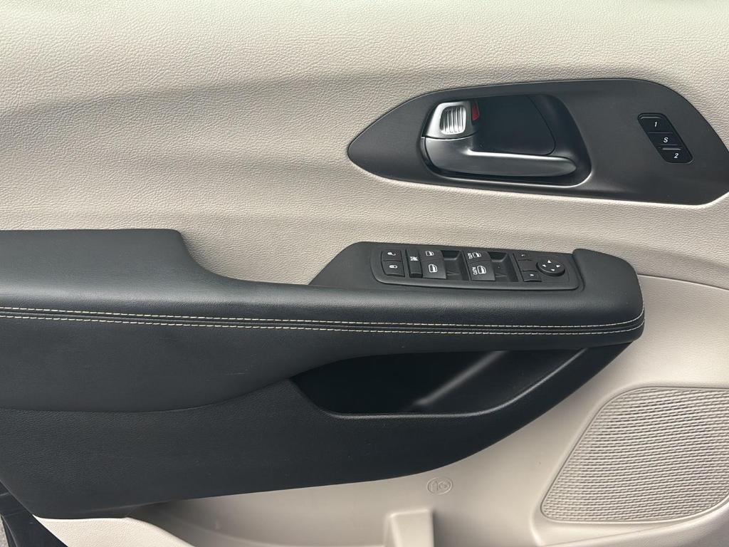 used 2023 Chrysler Pacifica car, priced at $24,990