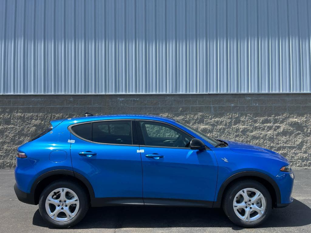 new 2025 Dodge Hornet car, priced at $28,500