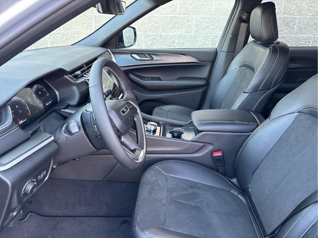 new 2025 Jeep Grand Cherokee L car, priced at $41,443