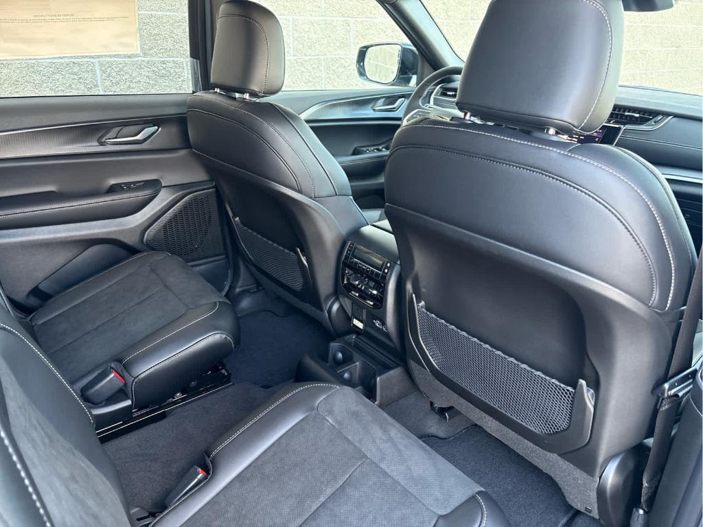 new 2025 Jeep Grand Cherokee L car, priced at $41,443