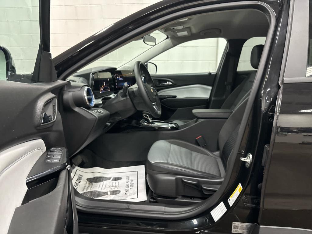 used 2025 Chevrolet Trax car, priced at $21,901