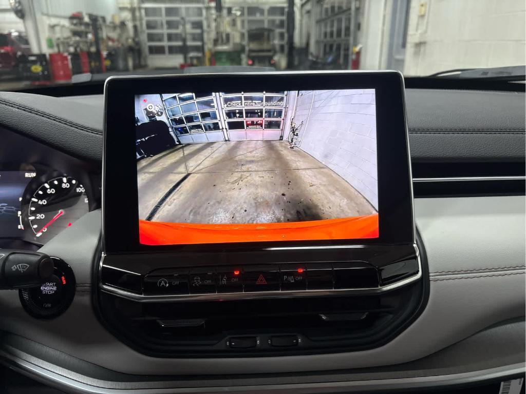 new 2026 Jeep Compass car, priced at $33,276