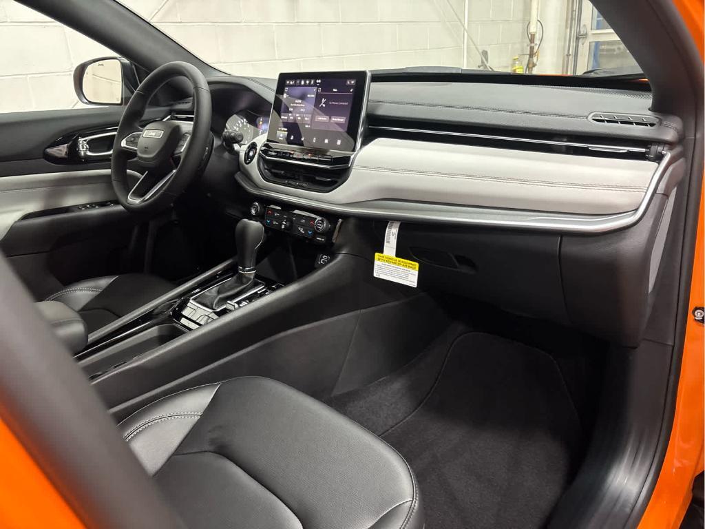 new 2026 Jeep Compass car, priced at $33,276