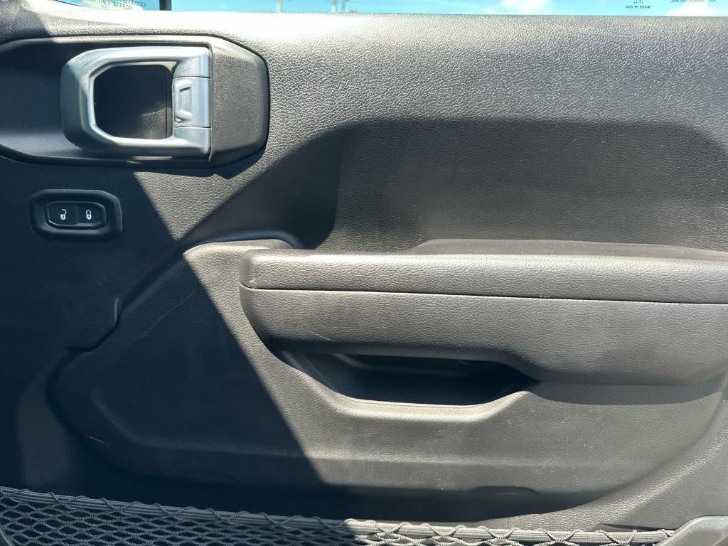 used 2021 Jeep Gladiator car, priced at $26,500