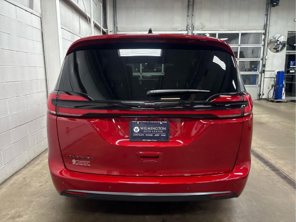 new 2026 Chrysler Pacifica car, priced at $41,000
