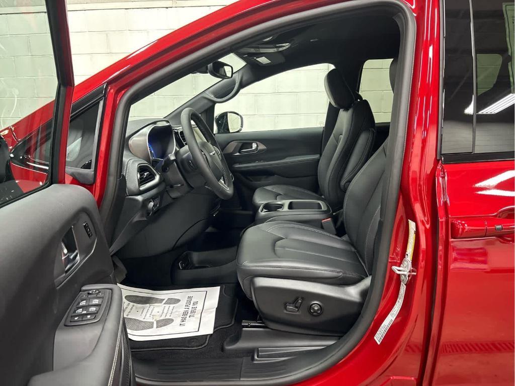 new 2026 Chrysler Pacifica car, priced at $41,000