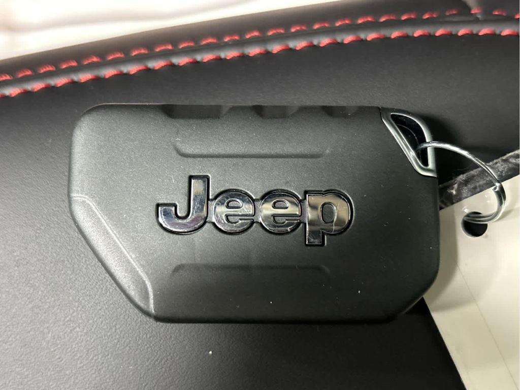 new 2026 Jeep Gladiator car, priced at $59,170