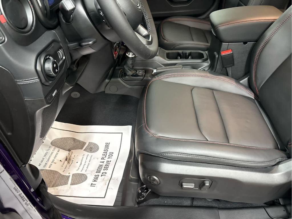 new 2026 Jeep Gladiator car, priced at $59,170