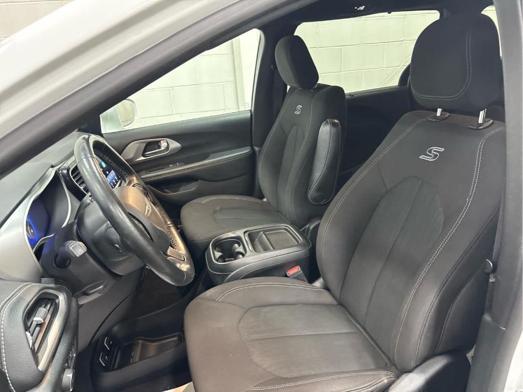 used 2021 Chrysler Pacifica car, priced at $17,590