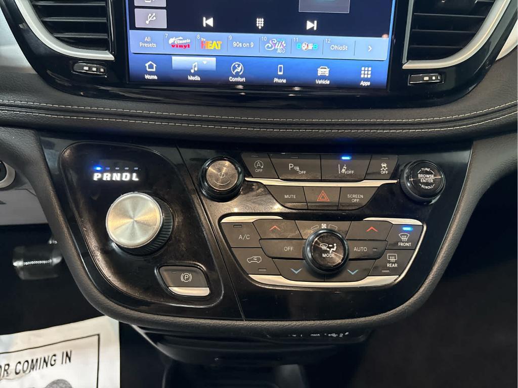 used 2021 Chrysler Pacifica car, priced at $17,590