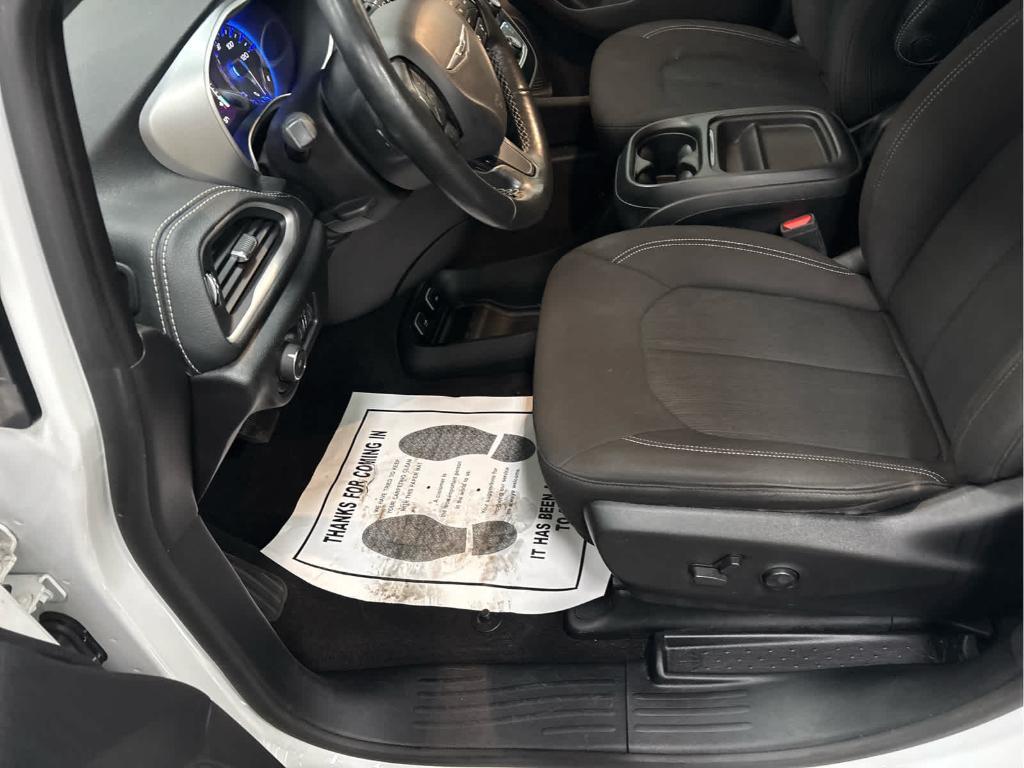 used 2021 Chrysler Pacifica car, priced at $17,590