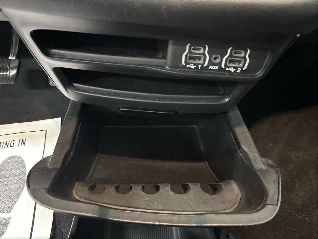 used 2021 Chrysler Pacifica car, priced at $17,590