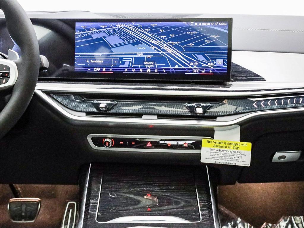 new 2026 BMW X7 car, priced at $96,525